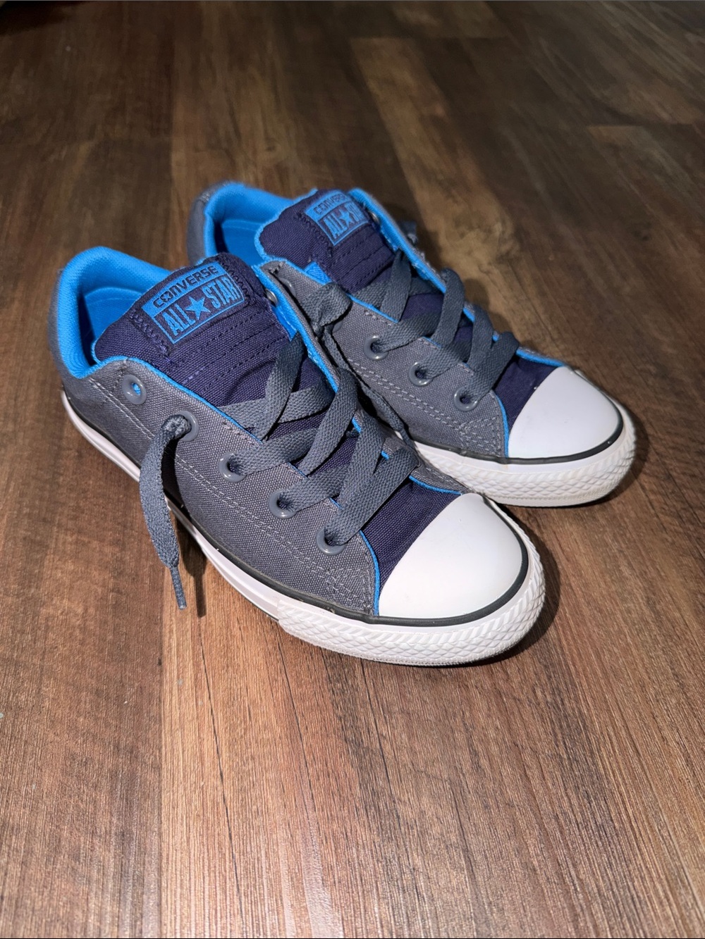 Converse All Star Boys Shoes size 3 Gray/Blue slip on EUC